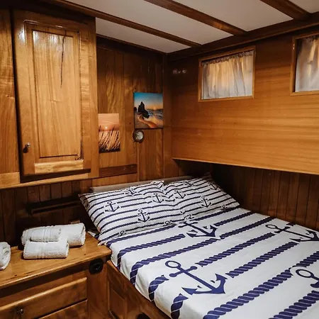 Sicily Sea Charter Hande Capo Galera *