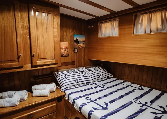 Sicily Sea Charter Hande Capo Galera *